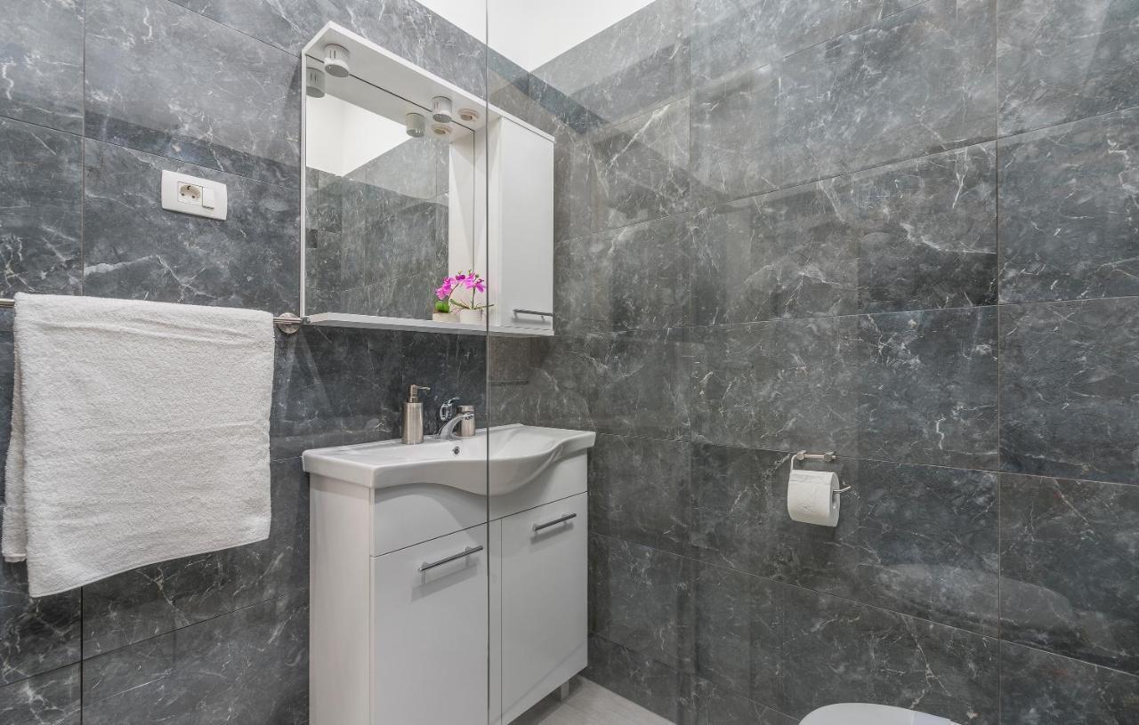 Roberto rooms Porec Esterno foto